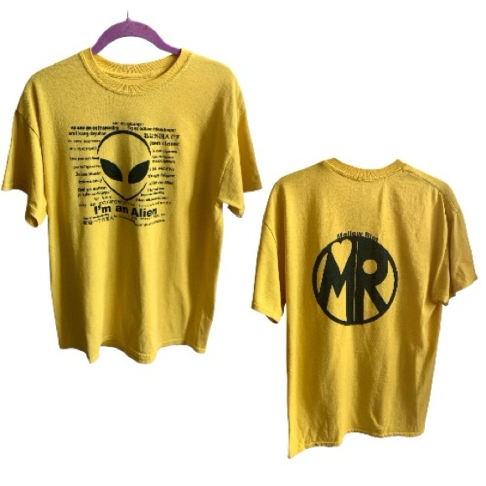 Rare MELLO RIOT Mens Yellow Concert T-Shirt “I’m an Alien” Music Band Houston TX